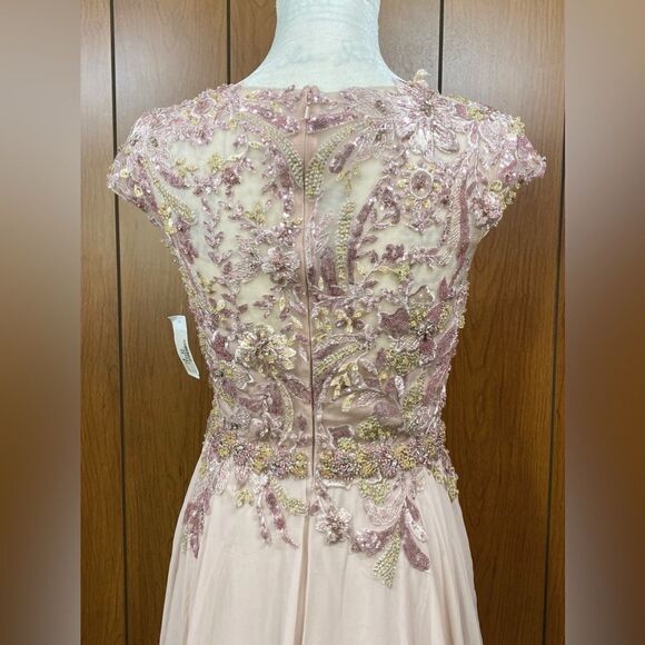 Mac Duggal Embellished Cap-Sleeve Tulle Gown size 6 - Picture 10 of 12